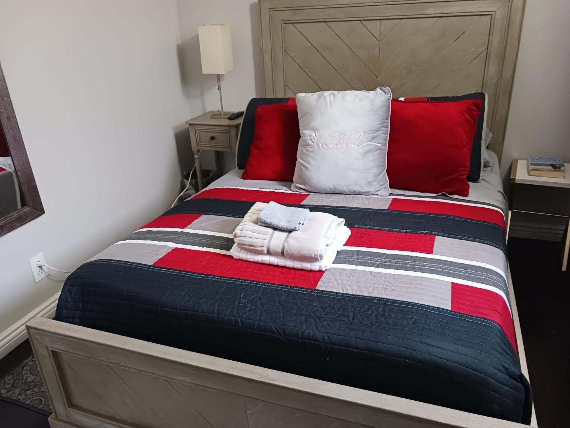 Two-bedrooms Sofi, Forum, Spacex Cozy Apartment *